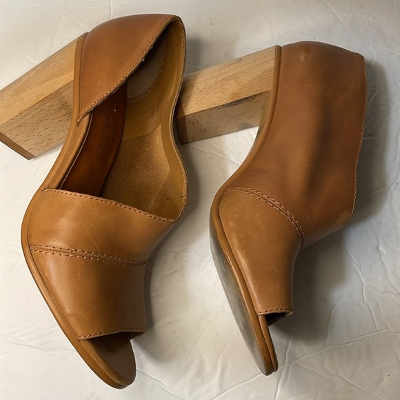 1.State asymmetrical block heel leather size 7.5 - Picture 4 of 7